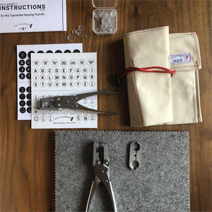 Hello QWERTY Typewriter Keyring Pliers Kit